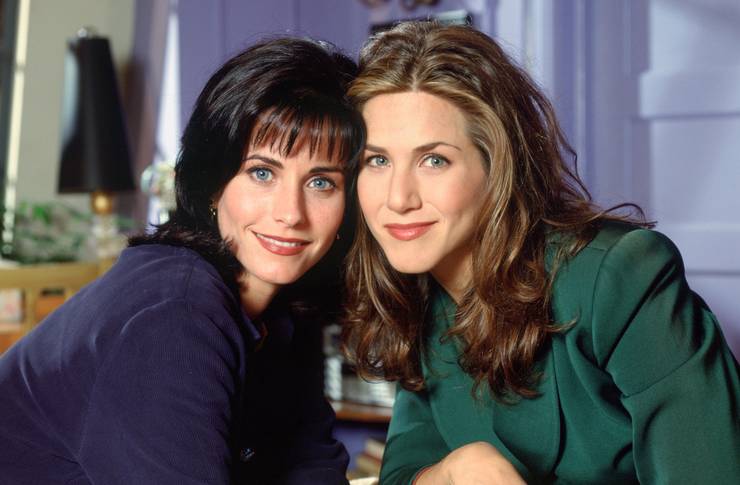 jennifer-aniston-and-courteney-cox.jpg (740×485)